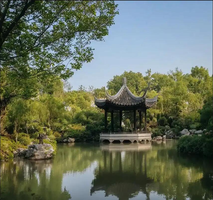 东河区寄灵餐饮有限公司